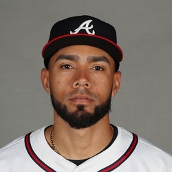 Robert Suarez