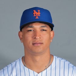 Adbert Alzolay