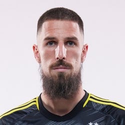 Milos Degenek