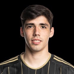 Leonardo Flores