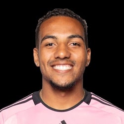Yannick Bright