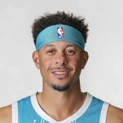 Seth Curry headshot