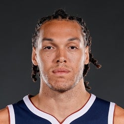 Aaron Gordon headshot