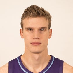 Lauri Markkanen headshot