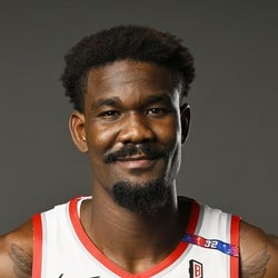 Deandre Ayton headshot
