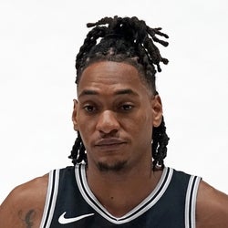 Devin Vassell headshot