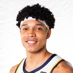 Enrique Freeman
