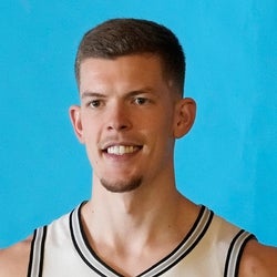 Riley Minix