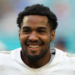 Jaylen Waddle headshot
