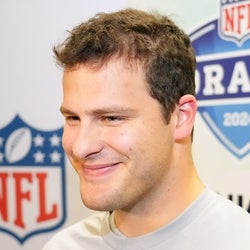 Sam LaPorta headshot