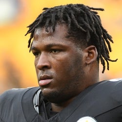 Keeanu Benton