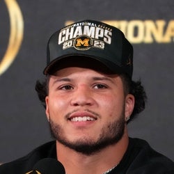 Blake Corum headshot