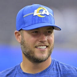 Matthew Stafford: Nears 400-yard mark in OT loss