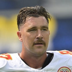 Travis Kelce headshot