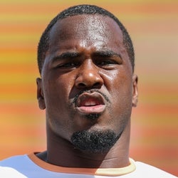 Lavonte David headshot