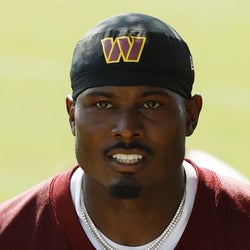 Jonathan Jones headshot
