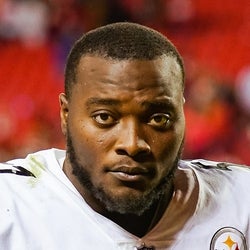 Montravius Adams