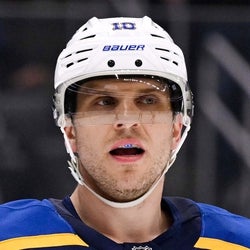Brayden Schenn headshot