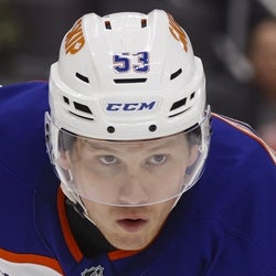 Jeff Skinner headshot