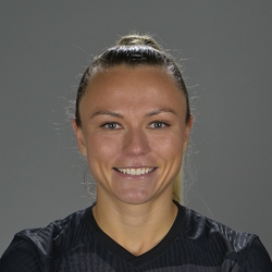 Claire Emslie